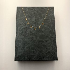 گردنبند پولکی اشکی