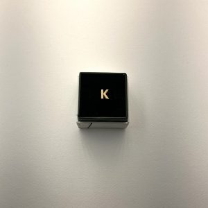 پلاک حرف K