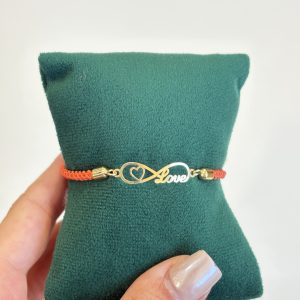 دستبند مکرومه با پلاک بینهایت و love