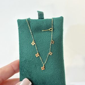 گردنبند با آویز گل